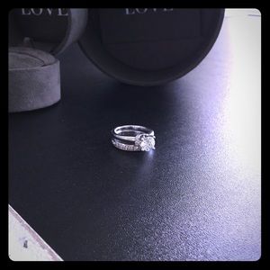 💎SOLD 💎Wedding Band & Vera Wang Engagement Ring